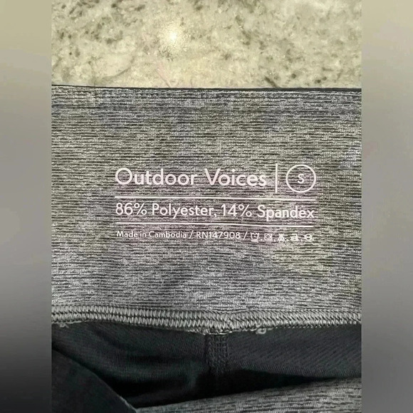 Outdoor Voices Women’s Tri-Color Blue Spring 7/8 Leggings - Size Small - Picture 4 of 4